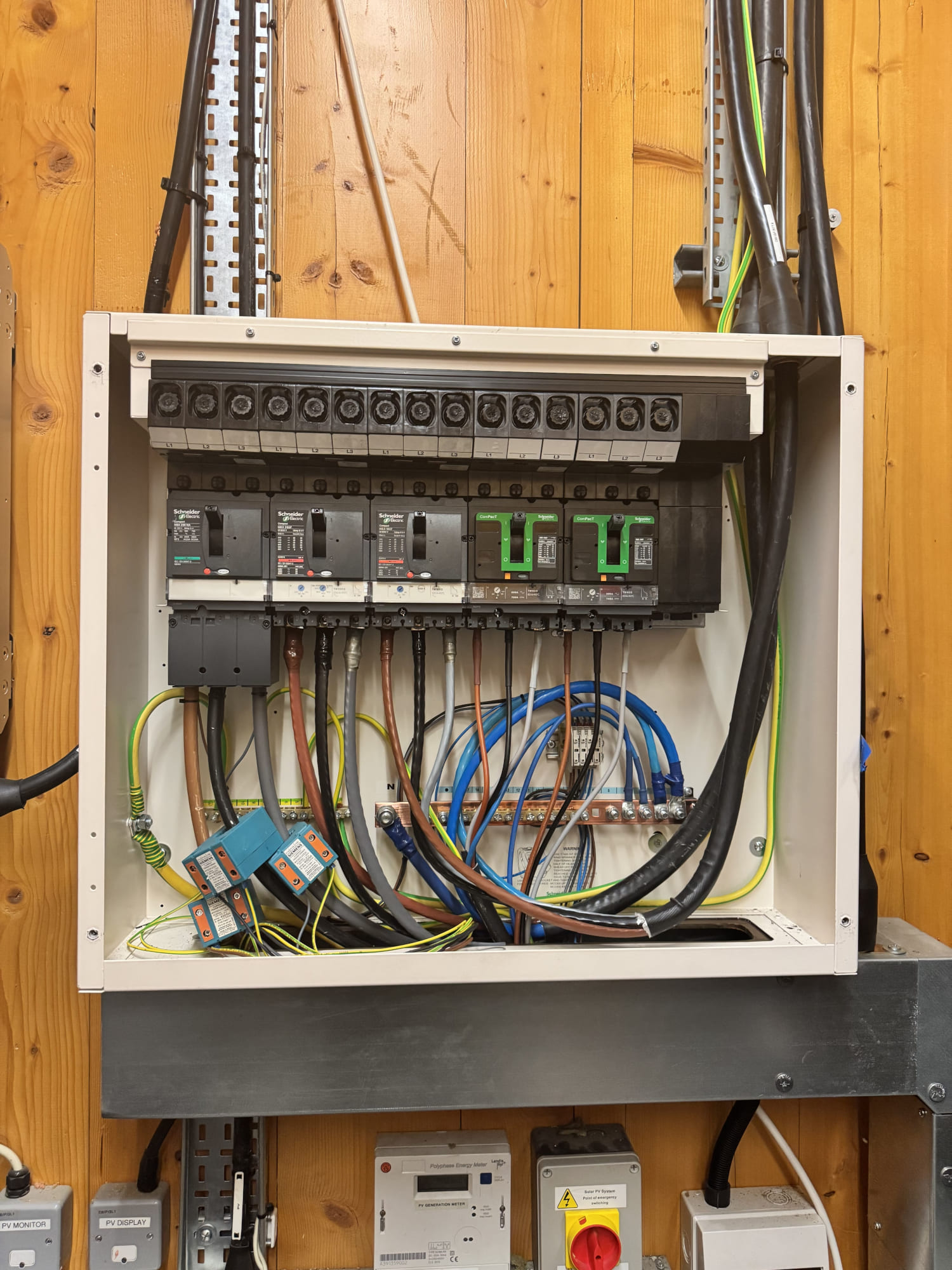 Webster Electrical - commercial emergency callout